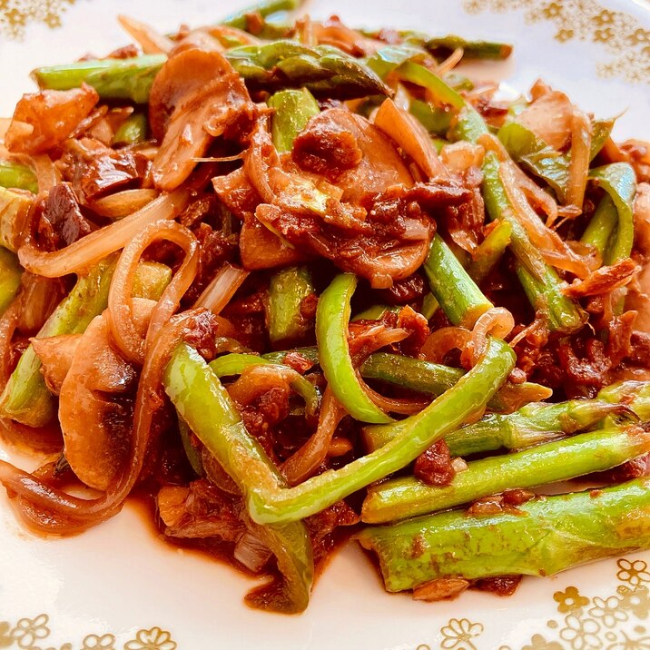 アスパラガスとお野菜のペペロンチーノ炒め